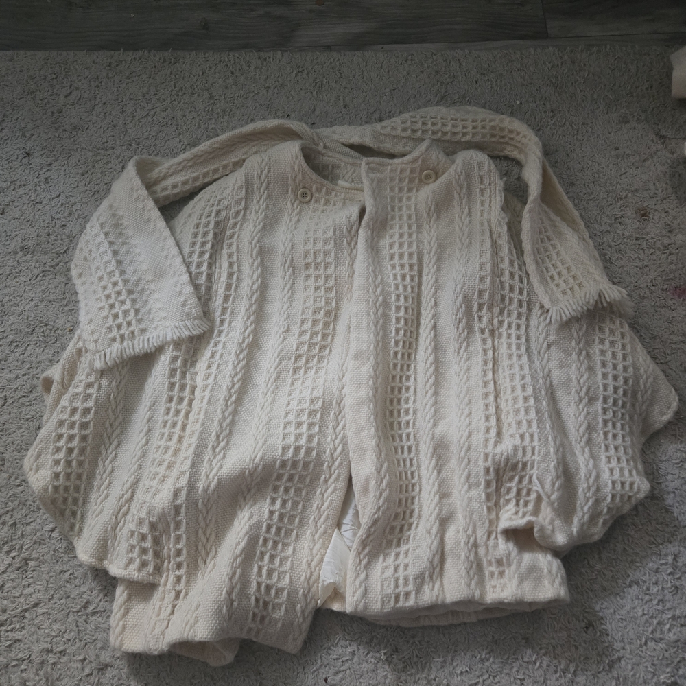Elegant Cream Knit Cardigan